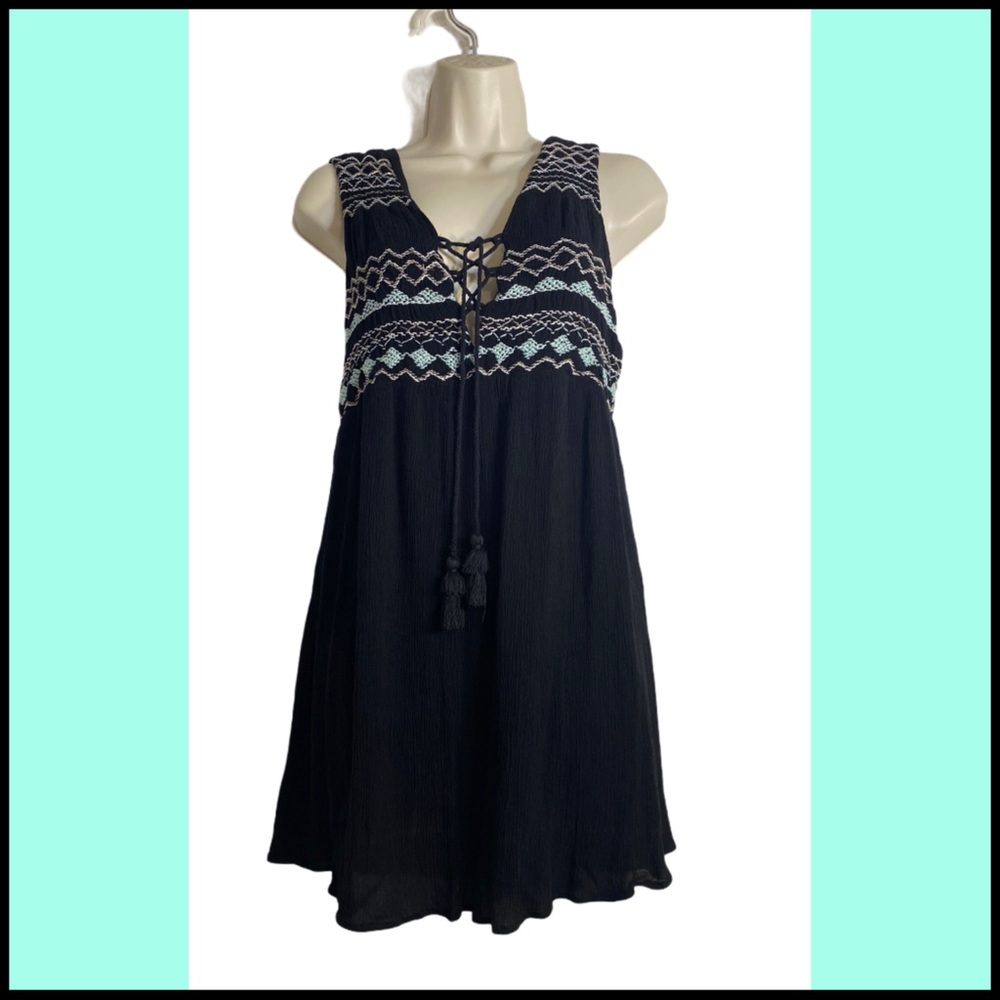 FREE PEOPLE SIMPLY BLACK EMBROIDERED MINI DRESS XS - Picture 3 of 9